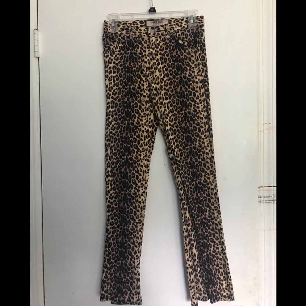 Paris Blues leapard print jeans. Size 7
